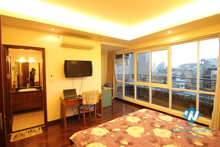 Fully furnished two bedrooms for rent in Dong Da district Ha Noi
